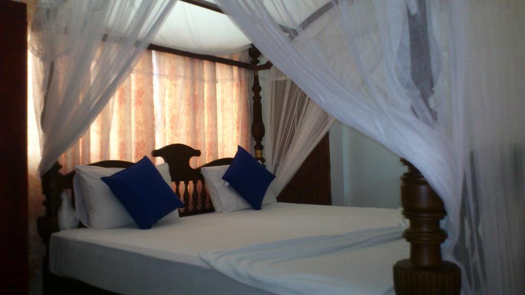 Ocean View Tourist Guest House At Negombo Beach Near The Airport Bagian luar foto