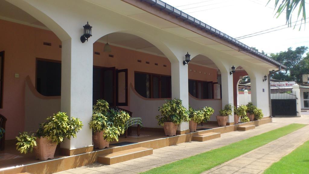 Ocean View Tourist Guest House At Negombo Beach Near The Airport Bagian luar foto