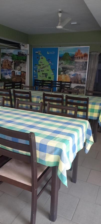 Ocean View Tourist Guest House At Negombo Beach Near The Airport Bagian luar foto