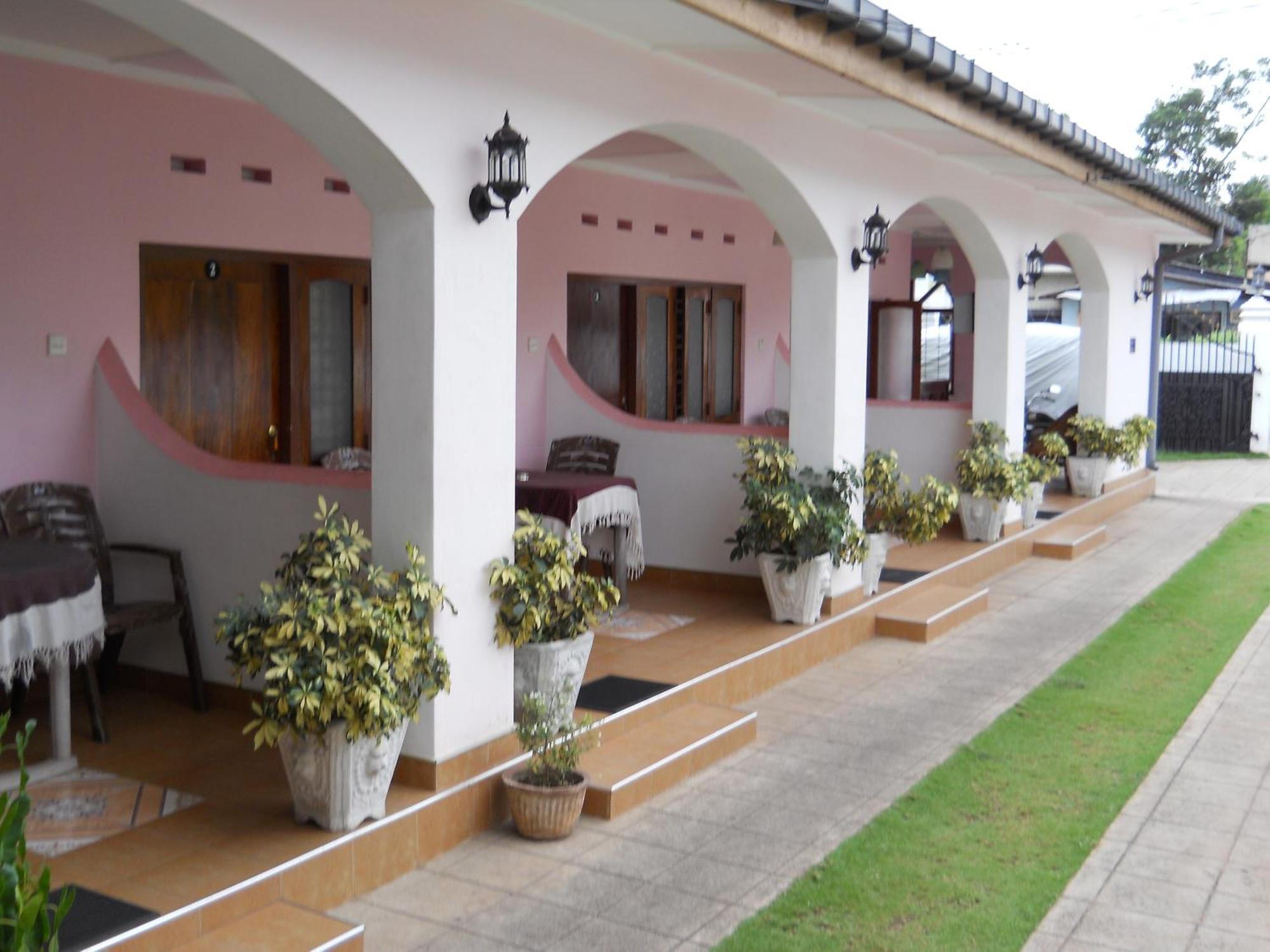 Ocean View Tourist Guest House At Negombo Beach Near The Airport Bagian luar foto