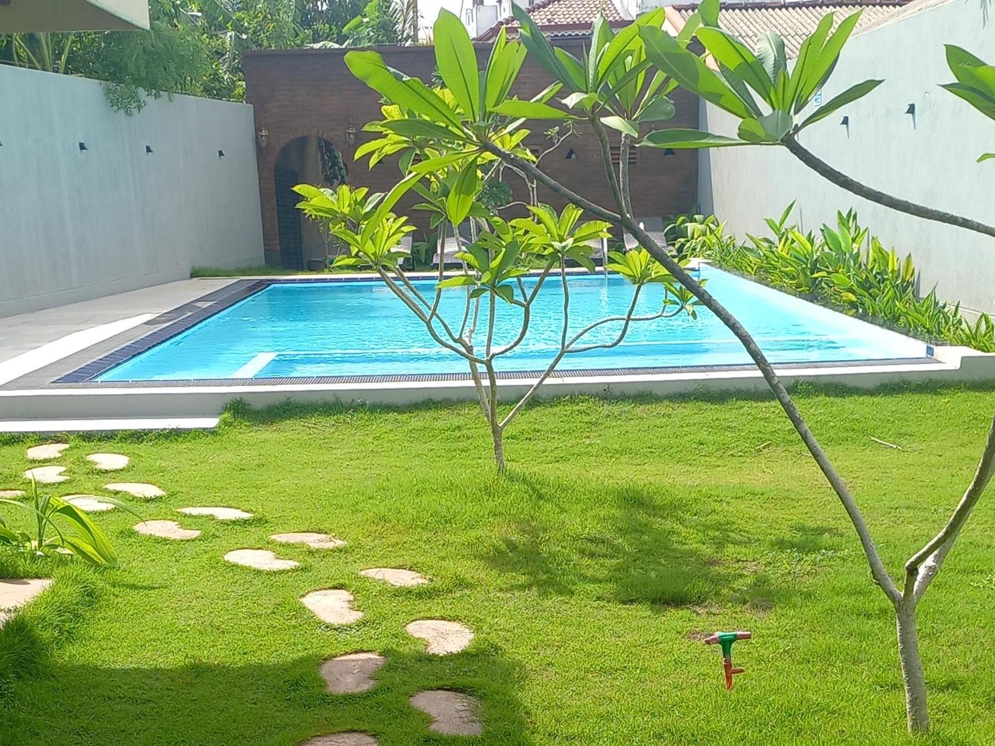 Ocean View Tourist Guest House At Negombo Beach Near The Airport Bagian luar foto