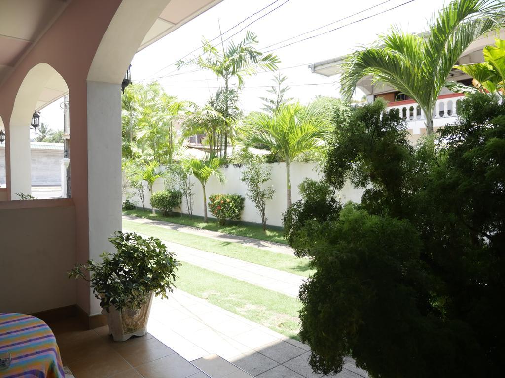 Ocean View Tourist Guest House At Negombo Beach Near The Airport Bagian luar foto