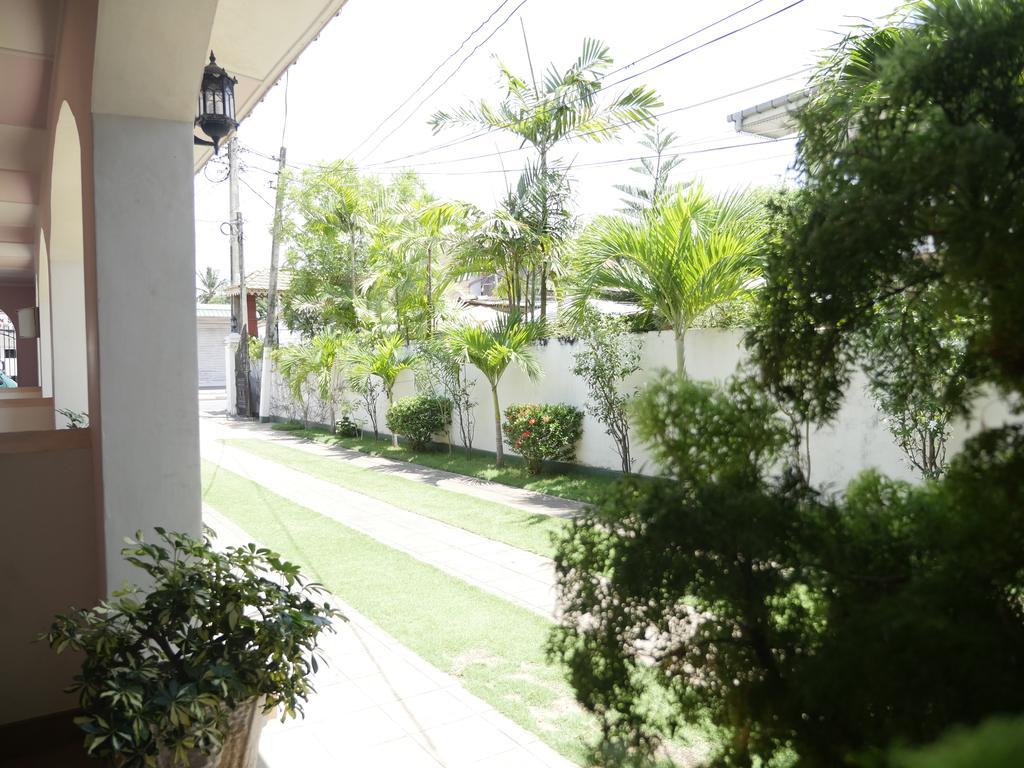 Ocean View Tourist Guest House At Negombo Beach Near The Airport Bagian luar foto